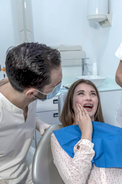 Best Tooth Infection Emergency Dentist  in Centuria, WI